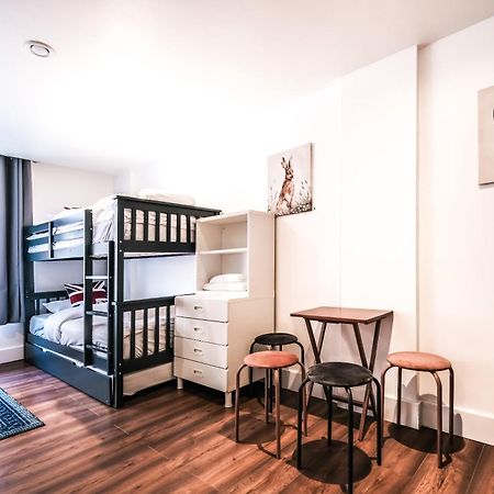 Spacious Apartment In Piccadilly Sleep 6 Vrb ลอนดอน ภายนอก รูปภาพ
