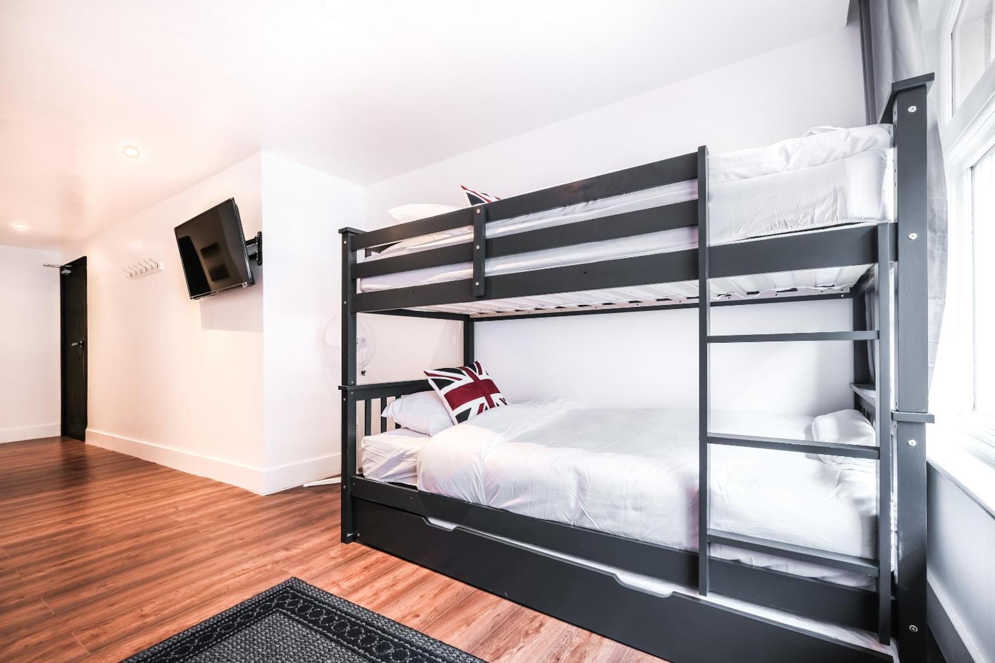 Spacious Apartment In Piccadilly Sleep 6 Vrb ลอนดอน ภายนอก รูปภาพ